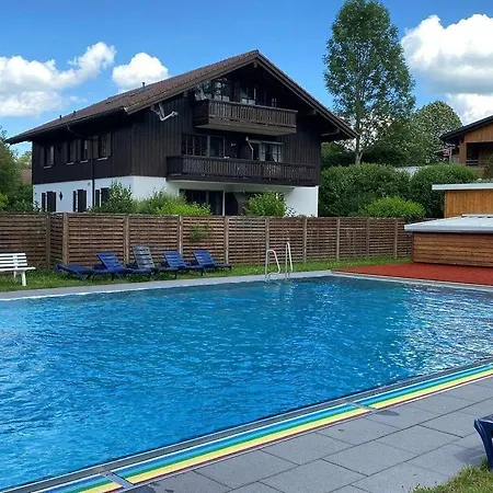 Allgaeu-ferienhaus Mit Viel Platz Im Reichenbach R1 Casa de Férias *